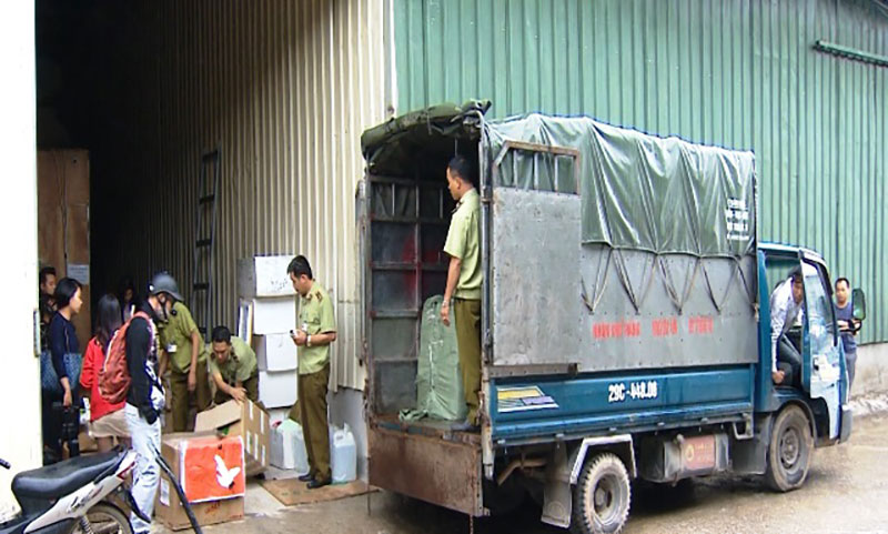 Lô mỹ phẩm 11 tỷ của quý bà là vụ kinh doanh online lớn nhất