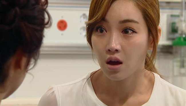 Choáng váng mỗi lần ở quê ra chơi, mẹ chồng đòi đi siêu thị sắm cả chục triệu tiền quà