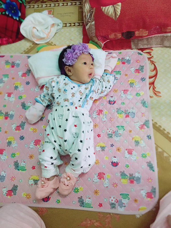 Mẹ đơn thân chịu muôn vàn cay đắng để giữ con: Yêu phải Sở Khanh, bị gia đình từ mặt, dưỡng thai bằng mì tôm sống Mẹ đơn thân chịu muôn vàn cay đắng để giữ con: Yêu phải Sở Khanh, bị gia đình từ mặt, dưỡng thai bằng mì tôm sống