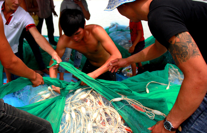 Người dân Nam Trung Bộ chạy bão Damrey