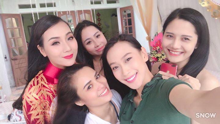 Hot girl Tuyệt tình cốc Nga Tây bất ngờ chuẩn bị lên xe hoa Hot girl Tuyệt tình cốc Nga Tây bất ngờ chuẩn bị lên xe hoa