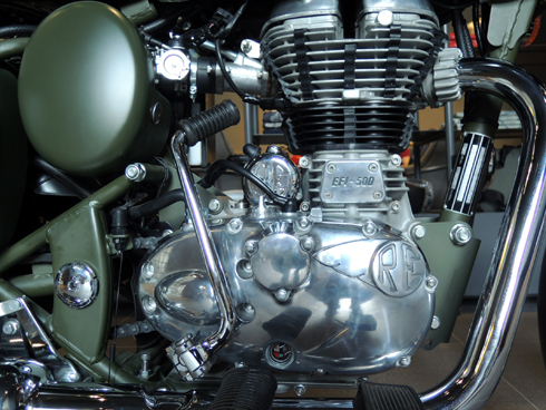 Royal Enfield Classic 500 - môtô 500 phân khối rẻ nhất Việt Nam