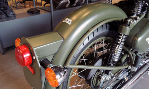 Royal Enfield Classic 500 - môtô 500 phân khối rẻ nhất Việt Nam