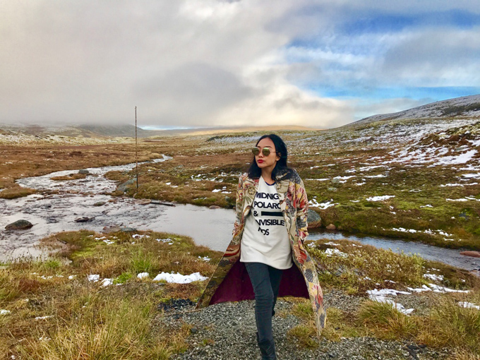 Đoan Trang đưa bố mẹ và con gái đi du lịch châu Âu