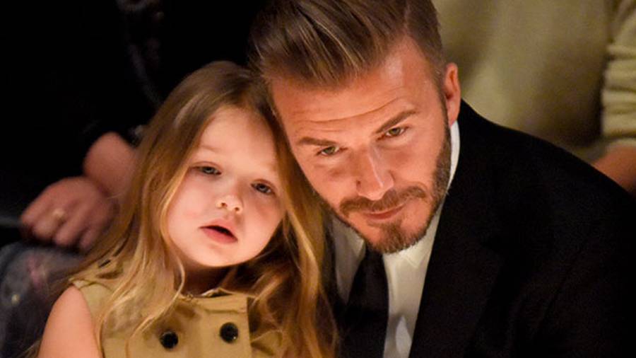Hình ảnh Harper béo ú bị dân mạng chê xấu, vợ chồng Beckham nổi trận lôi đình