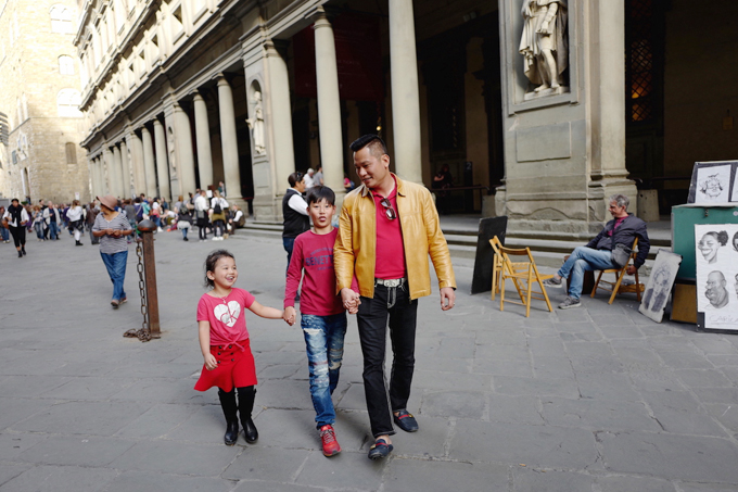 Gia đình Jennifer Phạm du ngoạn châu Âu bằng du thuyền hạng sang