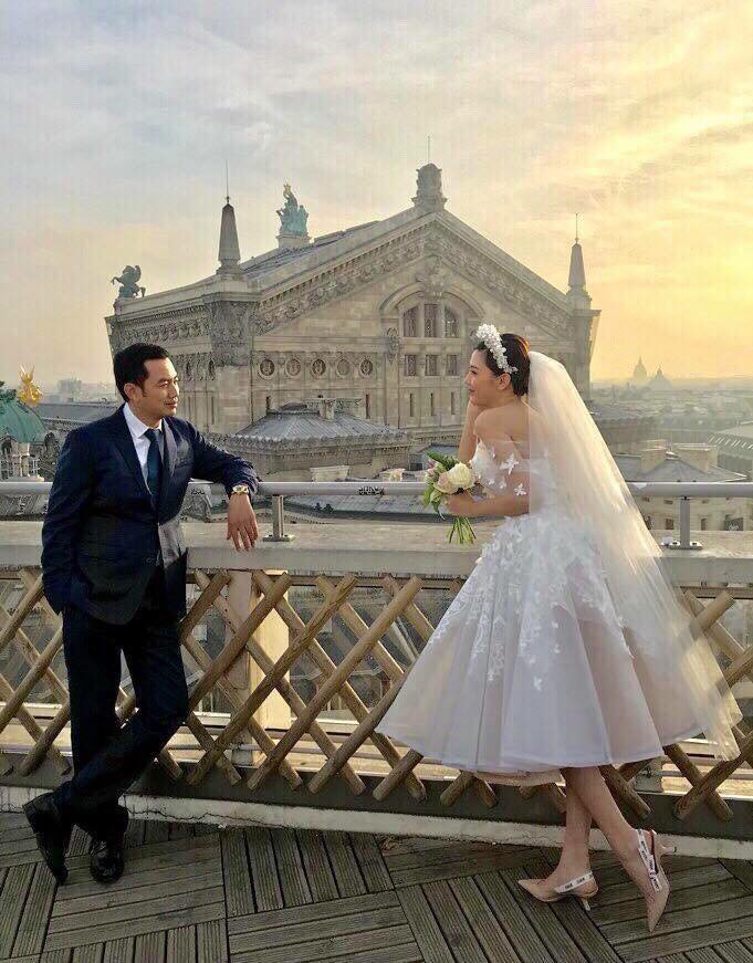 Lộ ảnh cưới của Nữ hoàng sắc đẹp Ngọc Duyên và bạn trai đại gia 42 tuổi