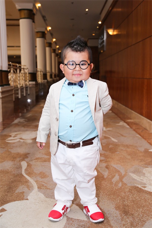 Phương Mỹ Chi nhận 6.000 USD/show diễn, vậy còn cát-sê của những sao nhí khác?