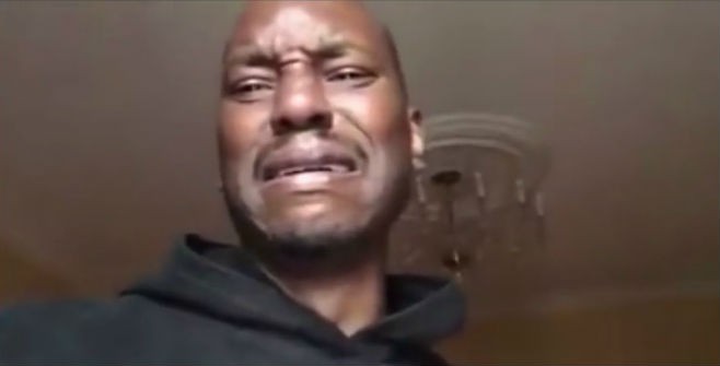 Sao Fast & Furious khóc nức nở, cầu xin vợ cũ đừng mang con gái đi