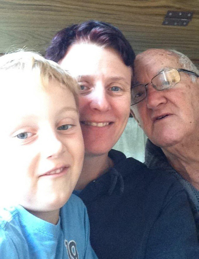 Lấy chồng 77 tuổi, bất ngờ hết... vô sinh