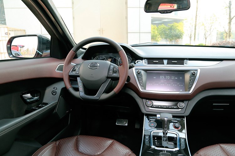 Xe sang Range Rover Evoque 2018 nhái giá 320 triệu đồng