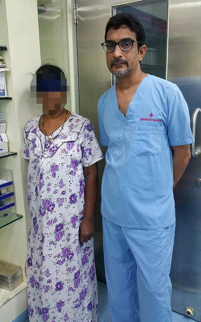 15 năm sau khi nạo thai, sốc vì bào thai vẫn còn nguyên trong bụng mẹ, hóa đá