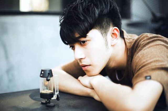 Bế đứa con đỏ hỏn trên tay, tôi nóng mặt vì câu nói của bạn vợ