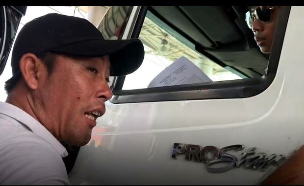 Xác minh những người lạ dọa tài xế tại BOT Cai Lậy