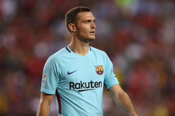 Nghỉ thi đấu 2 tháng, Umtiti lỡ trận Siêu kinh điển