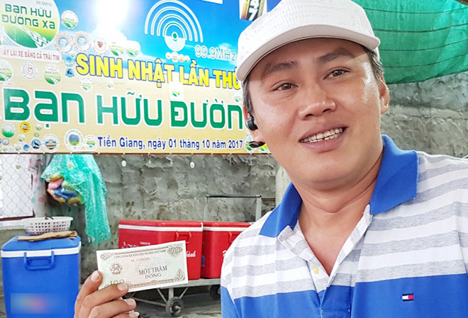 Gặp tài xế quyết đòi bằng được 100 đồng tiền thối ở BOT Cai Lậy