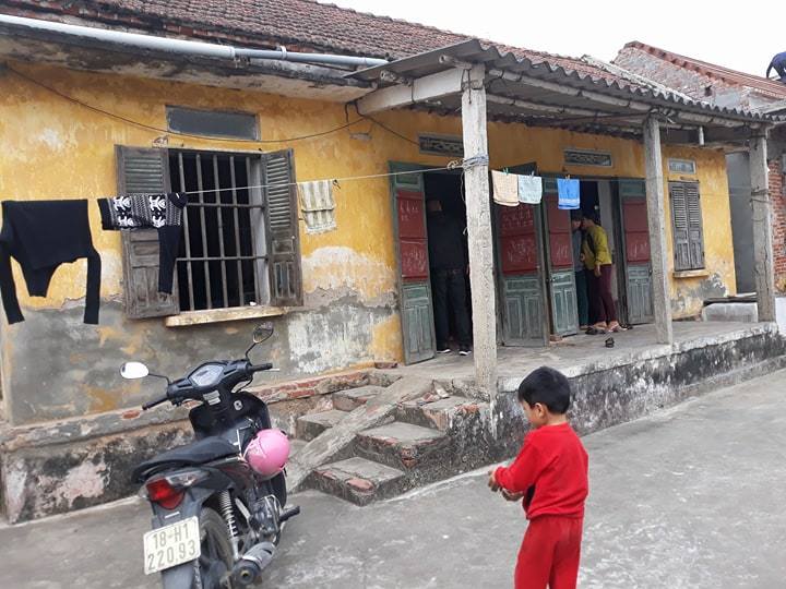 Gia đình đến nhận thi thể người phụ nữ dưới cống nước khẳng định đó là con mình