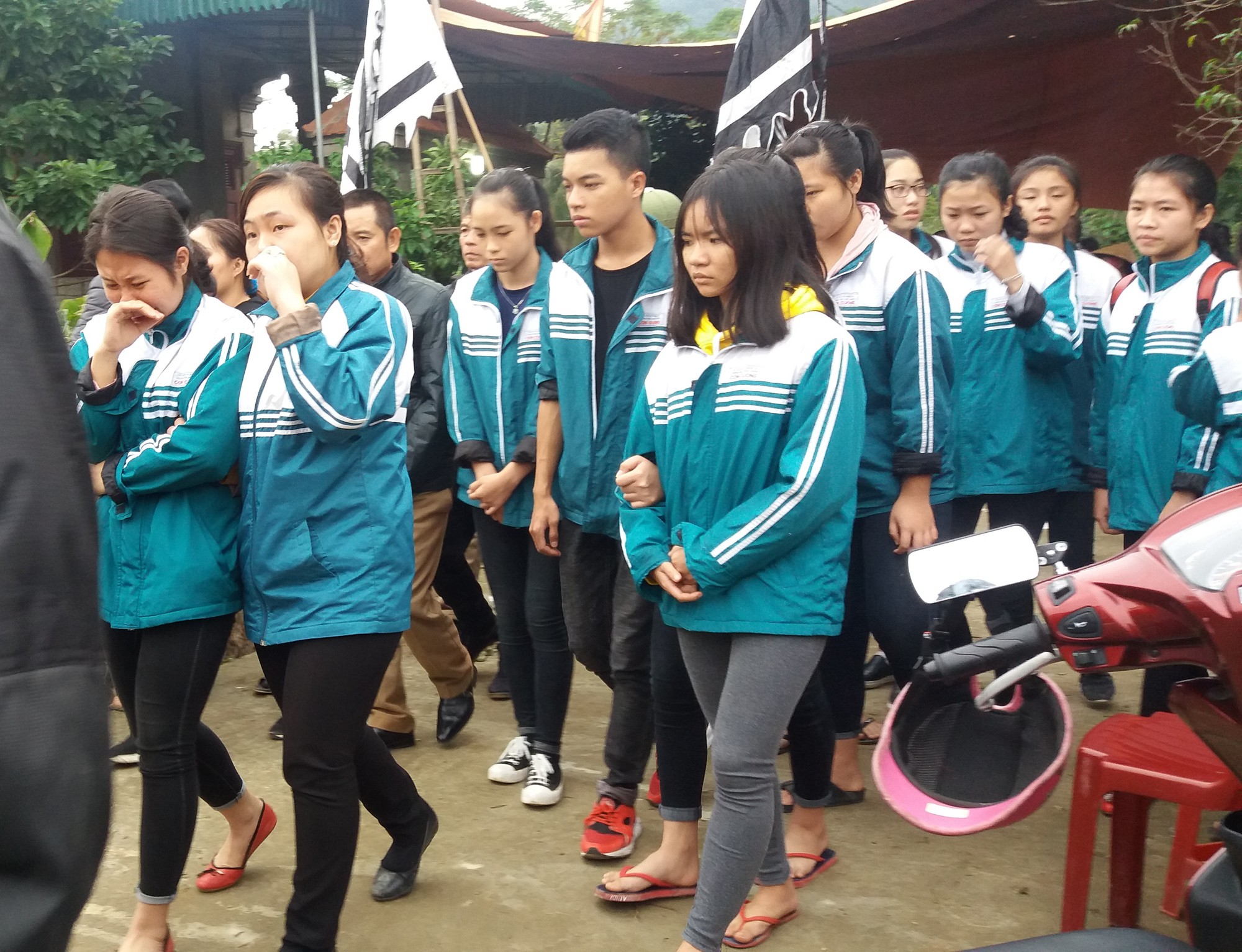 Thanh niên 18 tuổi sát hại rồi vứt xác bạn gái trên núi ham mê lô đề nên thường nợ nần