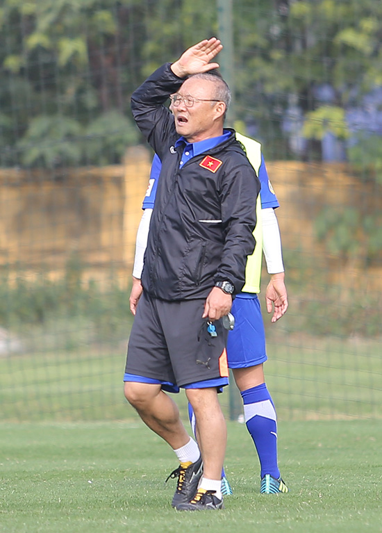 U23 Việt Nam: Thầy Park bí, dí quân bầu Đức