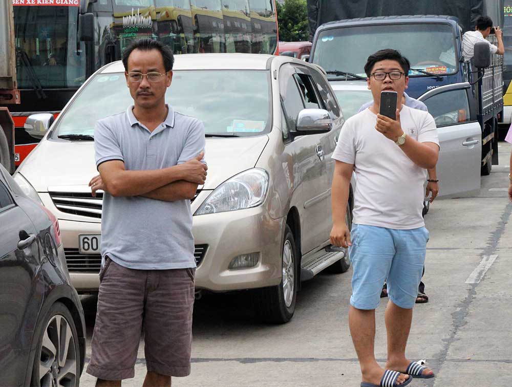 Tài xế phản ứng dữ dội, BOT Cai Lậy xả trạm lần thứ 14