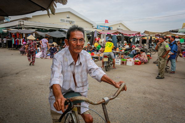 Ít nhất 11 người chết, nhiều nạn nhân mất tích vì bão Damrey