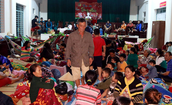 Ít nhất 11 người chết, nhiều nạn nhân mất tích vì bão Damrey