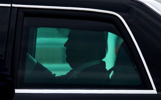 Xe bọc thép của ông Trump vẫn chưa hoàn thiện Xe bọc thép của ông Trump vẫn chưa hoàn thiện