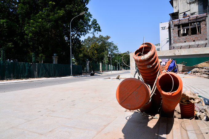 Đường cong 600m giữa thủ đô làm gần 20 năm chưa xong