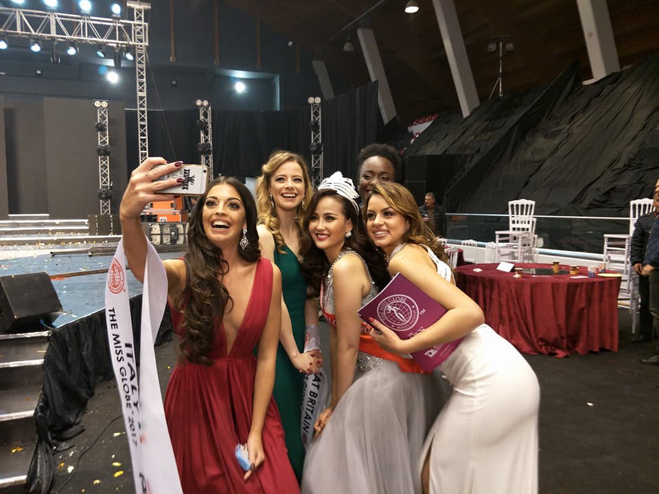 Khánh Ngân xuất sắc vượt qua 61 đối thủ đăng quang Hoa hậu Sắc đẹp Toàn cầu