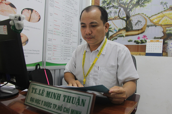 Chồng bất chấp pháp luật, không cho vợ nuôi con trai 7 tháng tuổi: Cô ấy bị thần kinh, tôi không thể giao con được