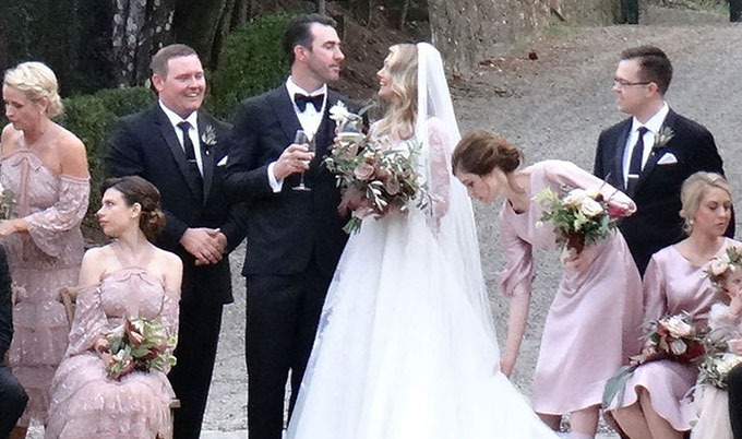 Bom sex Kate Upton lên xe hoa với cầu thủ bóng chày