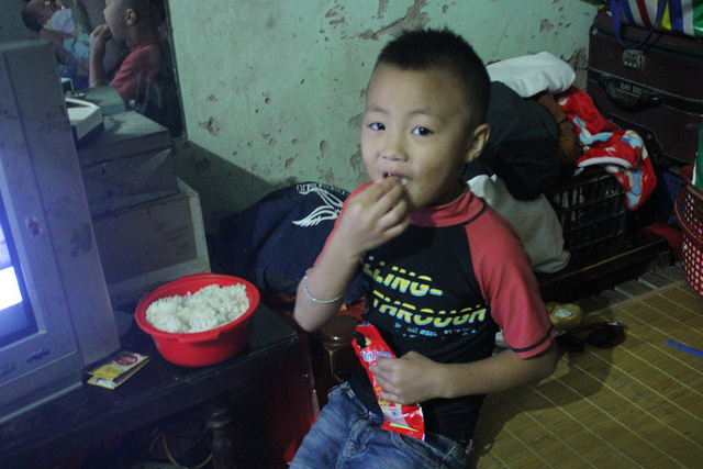 Chuyện lạ Hà Thành: Người phụ nữ 29 tuổi sinh tới... 8 người con