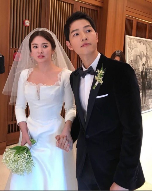 Gia đình Song Joong Ki chào đón nàng dâu mới Song Hye Kyo