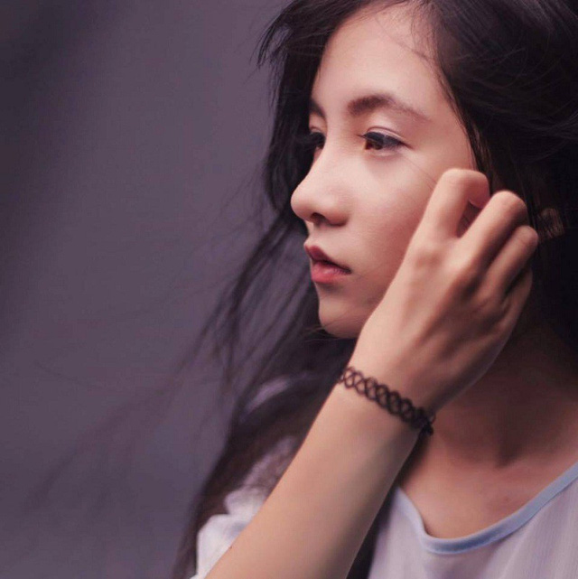 Xuất hiện em gái góc nghiêng của Sơn Tùng M-TP khiến dân mạng xôn xao Xuất hiện em gái góc nghiêng của Sơn Tùng M-TP khiến dân mạng xôn xao