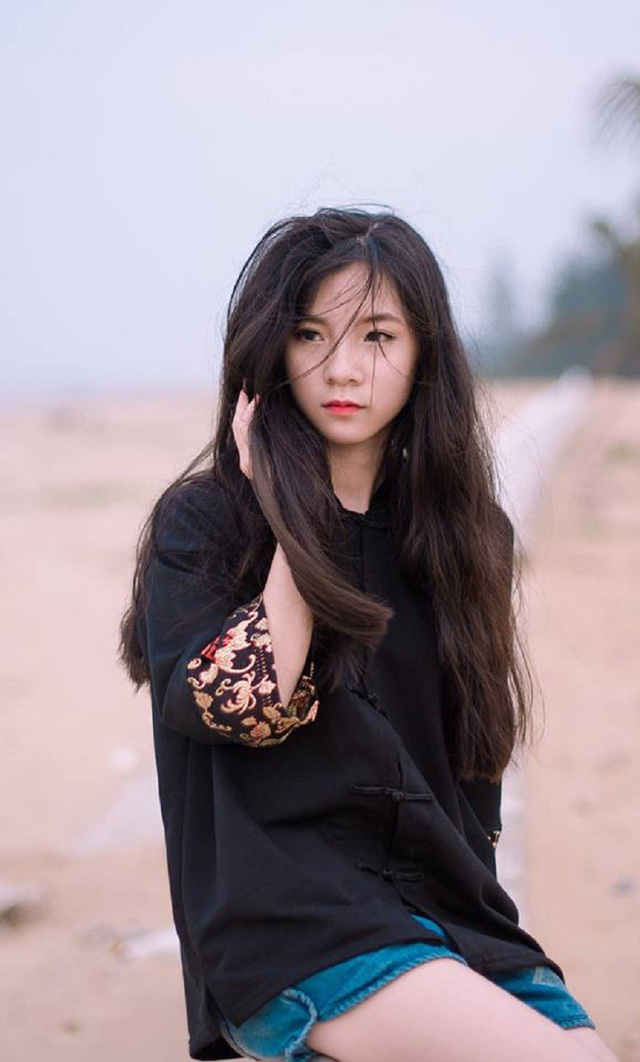 Xuất hiện em gái góc nghiêng của Sơn Tùng M-TP khiến dân mạng xôn xao Xuất hiện em gái góc nghiêng của Sơn Tùng M-TP khiến dân mạng xôn xao