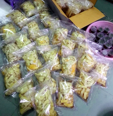 Đặt cỗ tận Tây Bắc, ship hàng 300 km về Thủ đô mở tiệc