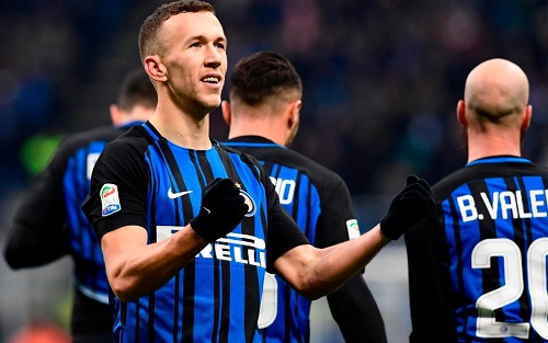 Perisic lập hat-trick, Inter lên đỉnh Serie A sau gần hai năm