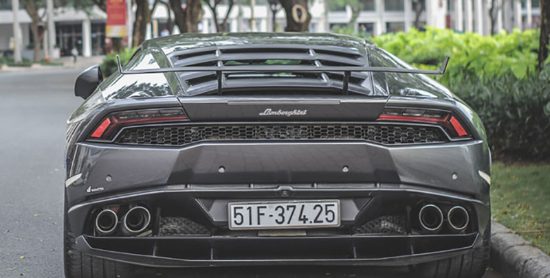 Dàn siêu xe Lamborghini 80 tỷ đồng tụ tập dịp cuối tuần tại Sài Gòn