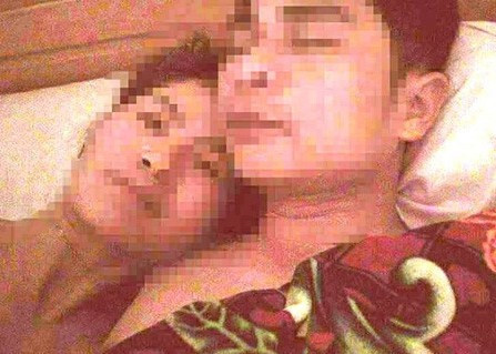 Cảnh cáo nữ cán bộ lộ ảnh nóng với chủ tịch xã