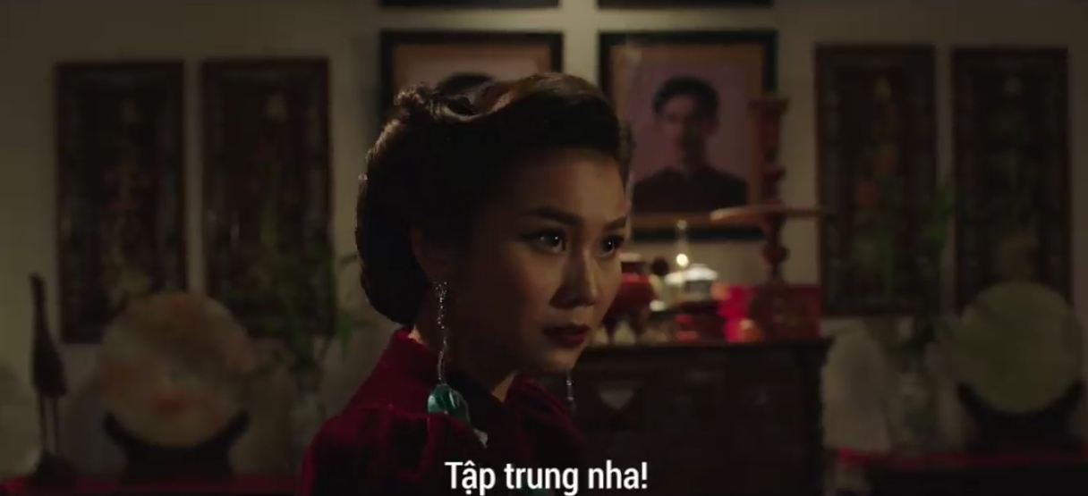 Thanh Hằng nhập tâm nên nổi giận, chĩa kéo vào mặt Song Luân trên phim trường Mẹ chồng