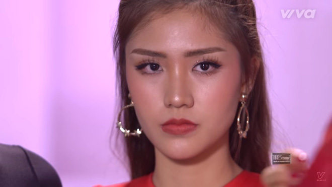 The Look Việt Nam: Bật khóc vì thua, Minh Tú còn bị Hoa hậu Kỳ Duyên đá đểu