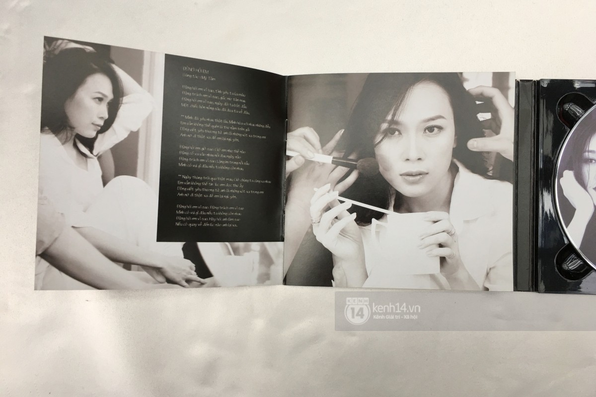 Album Vol.9 của Mỹ Tâm: Đã lâu rồi fan Vpop mới có cảm giác đợi hàng giờ để được cầm tận tay một CD như thế Album Vol.9 của Mỹ Tâm: Đã lâu rồi fan Vpop mới có cảm giác đợi hàng giờ để được cầm tận tay một CD như thế