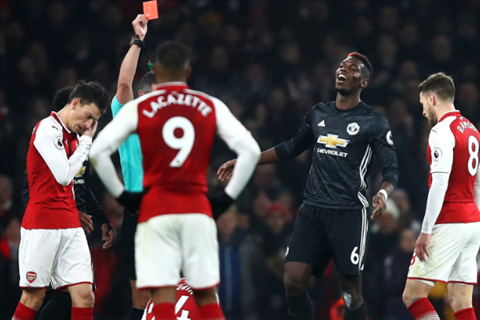 Pogba có nguy cơ lĩnh thêm án phạt sau tấm thẻ đỏ ở trận gặp Arsenal