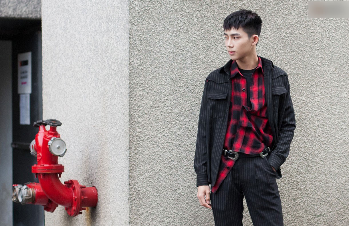 Street style 2 miền: miền Bắc lồng lộn với đủ thứ hot trend, miền nam đơn giản đến bất ngờ