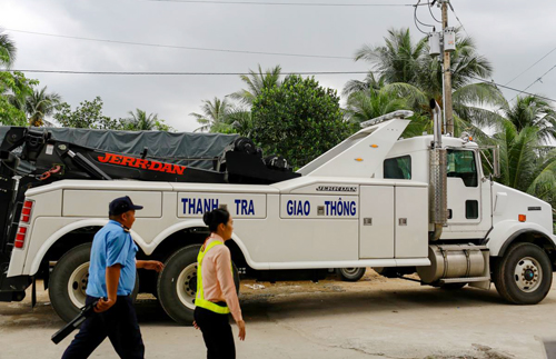 Tài xế tiếp tục giằng co ở trạm BOT Cai Lậy ngày đầu tuần