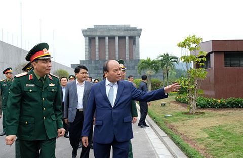 Thủ tướng gợi ý Hà Nội mở tour du lịch kết nối Hoàng Thành, Lăng Bác và Khu di tích K9