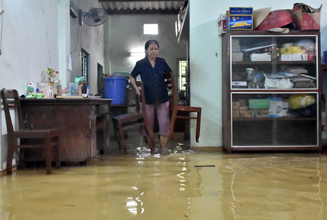 Bình Định lo lũ lớn gây hiểm họa vỡ đê