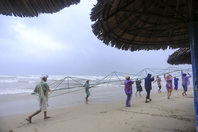 Đà Nẵng khẩn trương dọn vệ sinh các tuyến đường để đón APEC