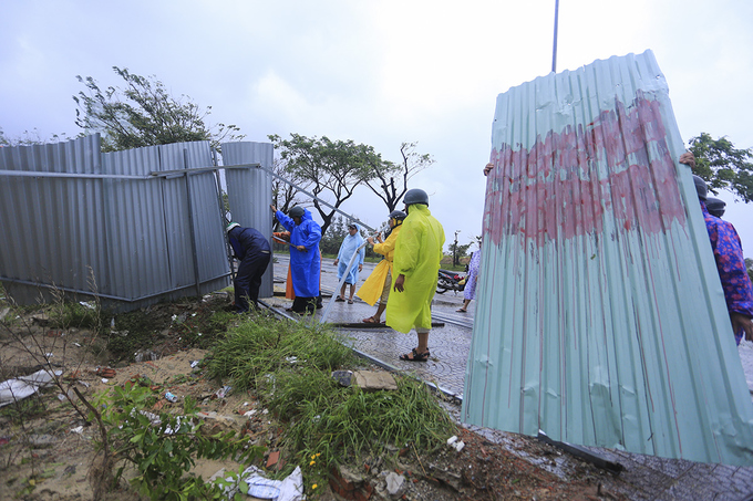 Đà Nẵng khẩn trương dọn vệ sinh các tuyến đường để đón APEC