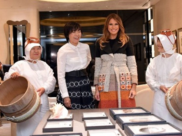 Đệ nhất phu nhân Mỹ, Nhật cùng đi ngắm ngọc trai